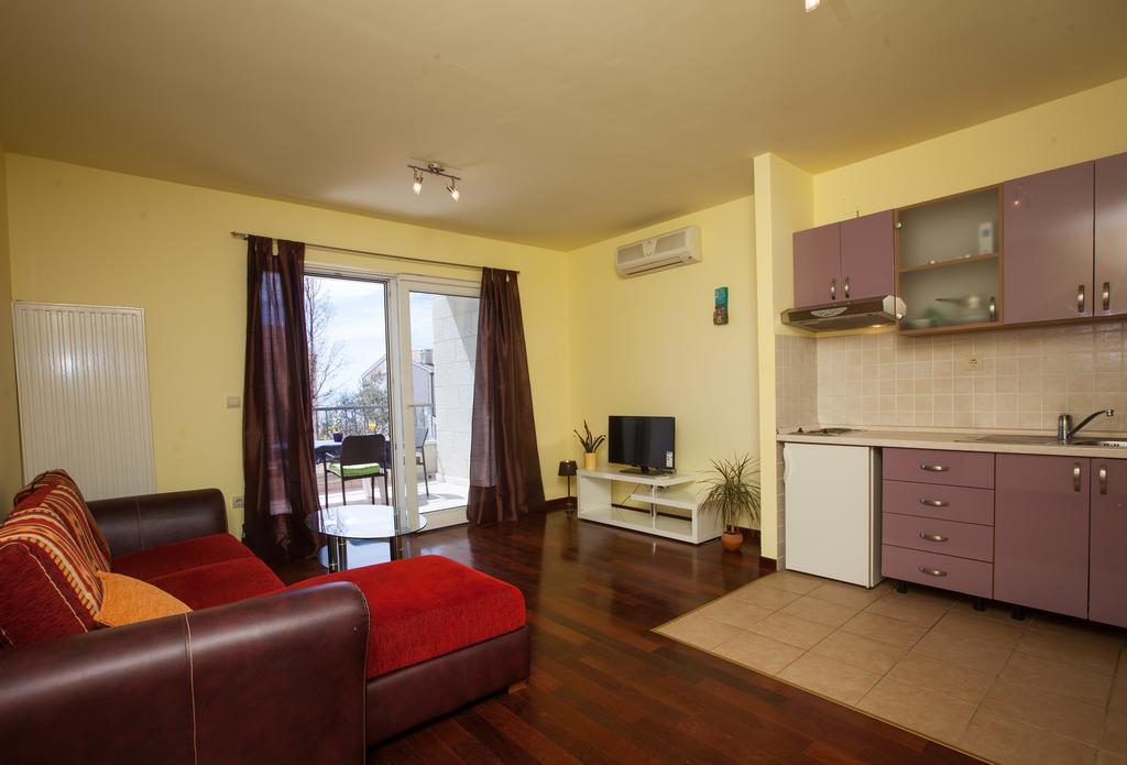 Apartments Tino Makarska Rom bilde